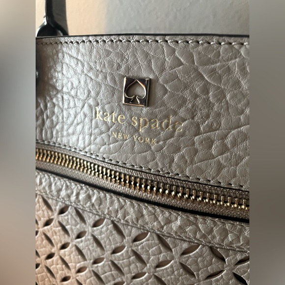 Kate Spade Purse - Picture 2 of 8